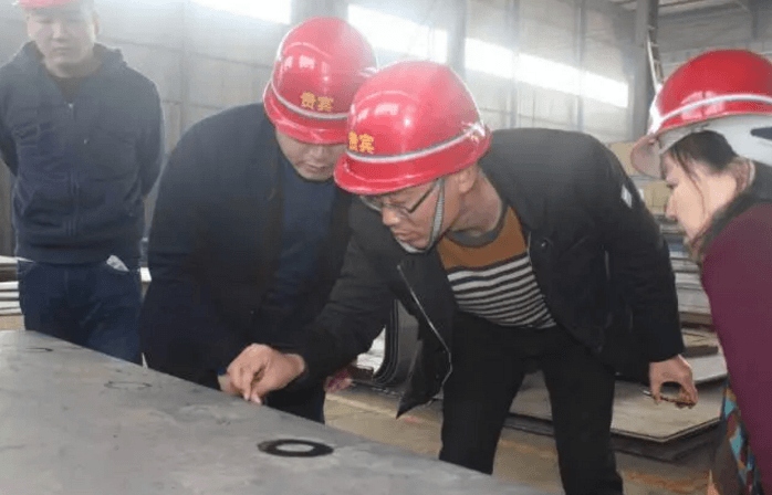 欢迎周南高速宋总,张经理,张部长来伟志钢模板公司参观考察伟志钢模板 欢迎周南高速宋总,张经理,张部长来伟志钢模板公司参观考察伟志钢模板