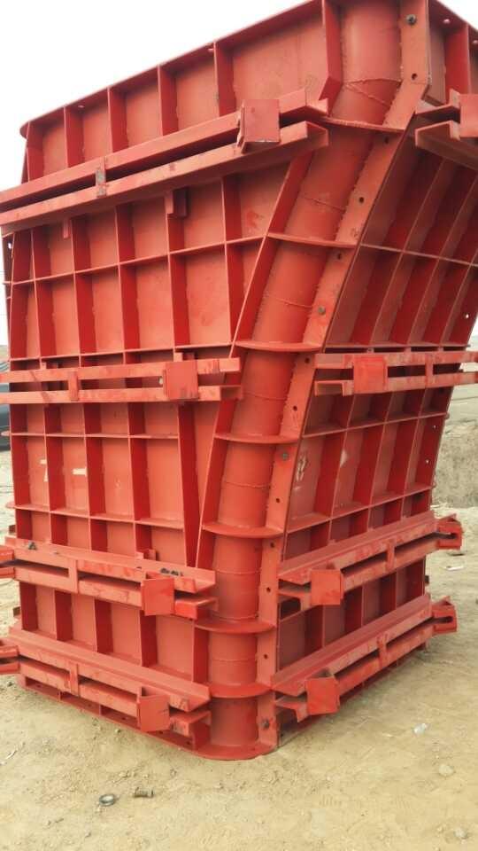 方形墩柱钢模板