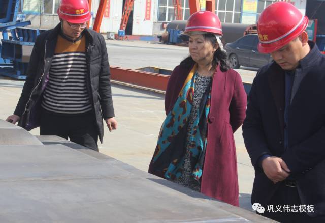 伟志模板从成立以来，总经理张秋改始终坚守对客户的承诺