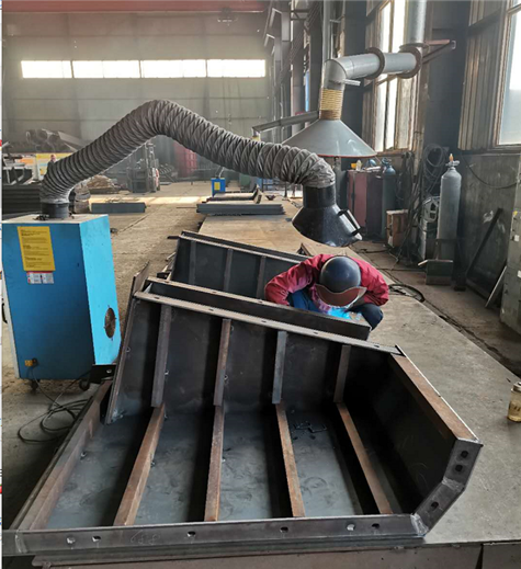 驻马店箱梁模板焊接过程中 驻马店箱梁模板焊接过程中